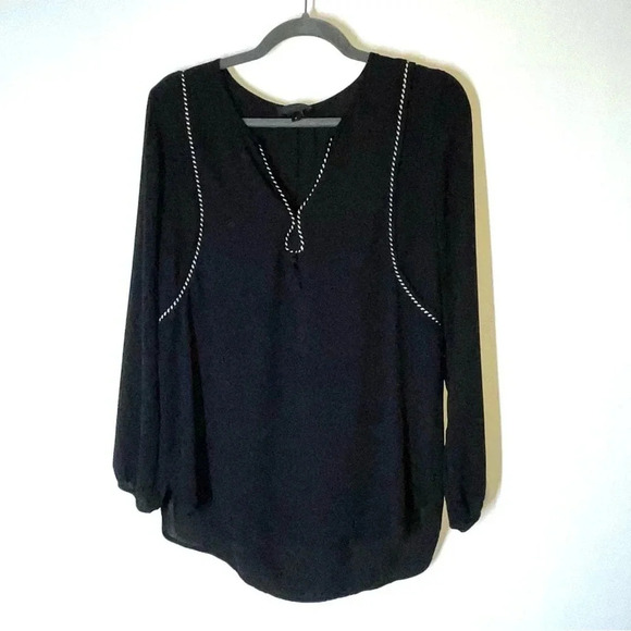 J. Crew Tassel Trim Black Split V-neck Blouse Size 4 - Picture 4 of 10